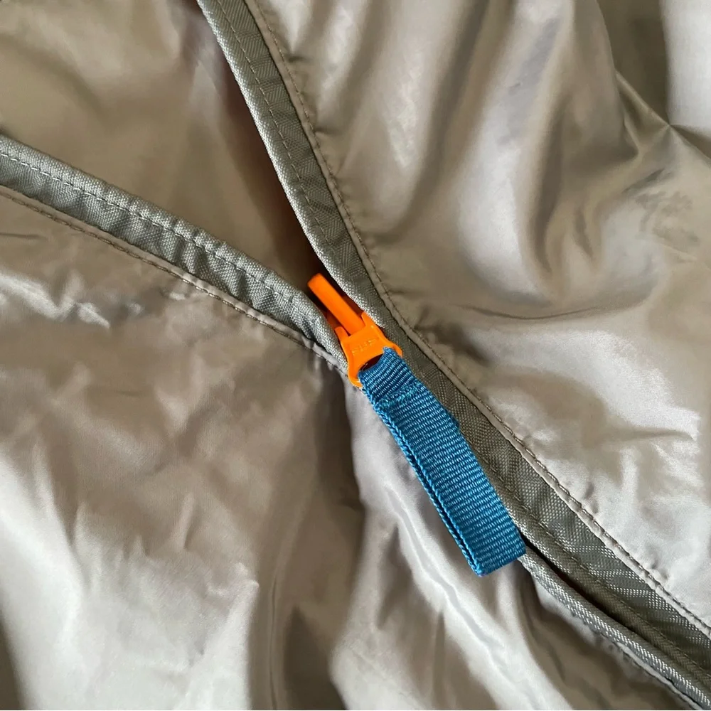 North Face Wasatch 55* Gray Sleeping-bag